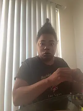 JCCaramelbarbie1 online show from May 9, 2026, 11:59 am