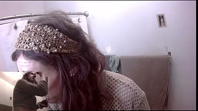 cassiemichellexx online show from December 15, 2025, 2:10 pm