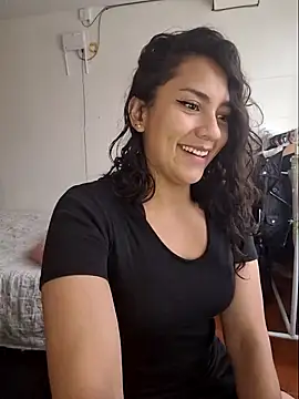 Thaliacooper  online show from January 30, 2025, 6:21 pm