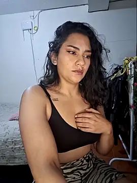 Thaliacooper  online show from February 1, 2025, 11:37 pm