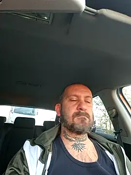 Snapshot of teddy79good chatting on November 5, 2025, 4:07 pm teddy79good online show from November 5, 2025, 4:07 pm