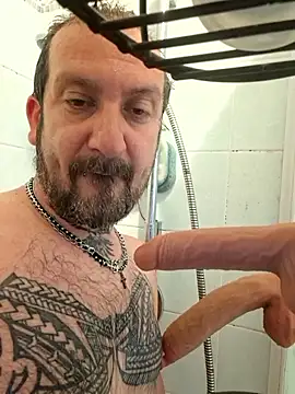 teddy79good online show from April 28, 2026, 3:50 pm