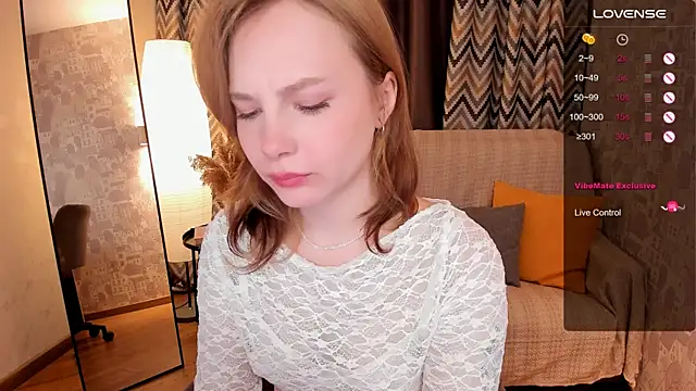 Snapshot of LanaBlu_ chatting on January 16, 2025, 5:21 am LanaBlu online show from January 16, 2025, 5:21 am