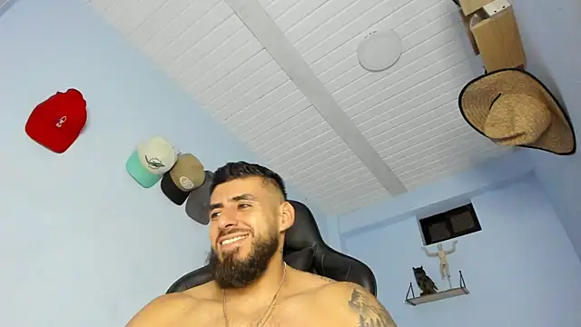 Snapshot of _Poseidon1_ chatting on September 25, 2025, 4:16 am Poseidon1 online show from September 25, 2025, 4:16 am