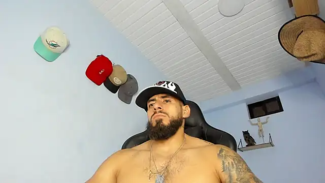 Snapshot of _Poseidon1_ chatting on September 28, 2025, 5:13 am Poseidon1 online show from September 28, 2025, 5:13 am