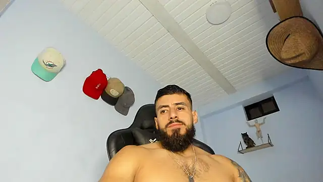 Snapshot of _Poseidon1_ chatting on October 21, 2025, 4:46 am Poseidon1 online show from October 21, 2025, 4:46 am