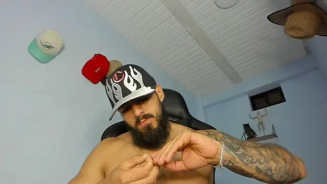 Snapshot of _Poseidon1_ chatting on November 11, 2025, 4:56 am Poseidon1 online show from November 11, 2025, 4:56 am