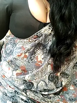 Aishu-tamil09 online show from October 29, 2025, 7:59 pm