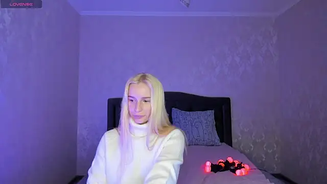 Snapshot of Amanda054 chatting on January 21, 2025, 12:04 am Amanda054 online show from January 21, 2025, 12:04 am