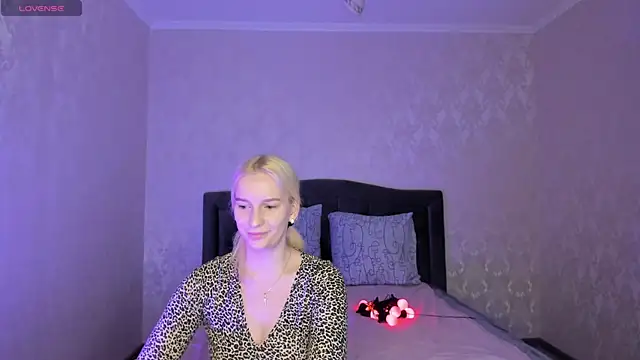 Snapshot of Amanda054 chatting on January 26, 2025, 5:44 pm Amanda054 online show from January 26, 2025, 5:44 pm