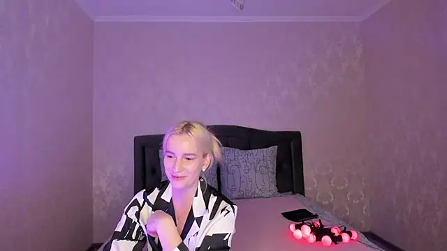 Snapshot of Amanda054 chatting on February 24, 2025, 5:20 pm Amanda054 online show from February 24, 2025, 5:20 pm