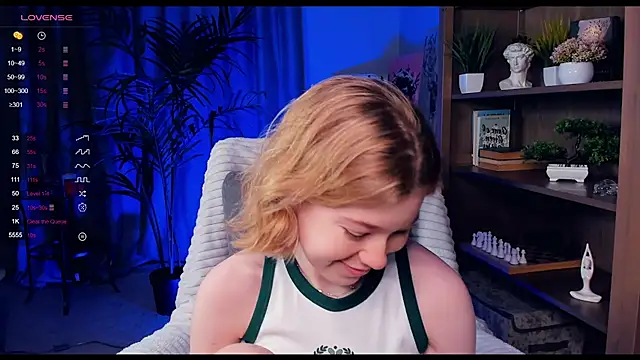 Snapshot of PollyHathor chatting on January 18, 2025, 9:24 pm PollyHathor online show from January 18, 2025, 9:24 pm