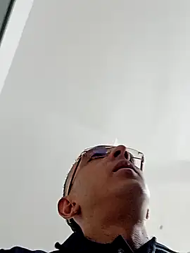 paisa233 online show from September 30, 2025, 12:21 pm