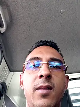 paisa233 online show from October 14, 2025, 4:19 pm