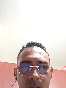 paisa233 online show from November 8, 2025, 3:18 am