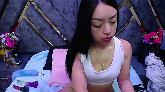 Sofia Mirandaa18 online show from April 14, 2026, 1:39 pm