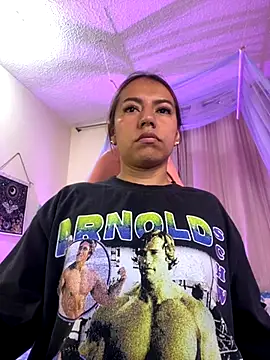 Ivann4 online show from October 16, 2025, 8:54 pm