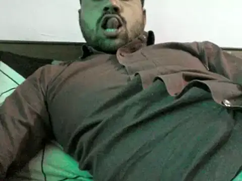 Snapshot of lallantoplonda chatting on February 25, 2026, 3:05 am lallantoplonda online show from February 25, 2026, 3:05 am