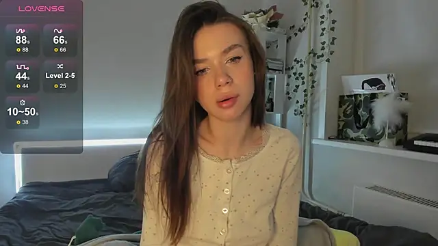 Snapshot of Tune_Godness chatting on December 27, 2024, 11:42 pm Tune Godness online show from December 27, 2024, 11:42 pm