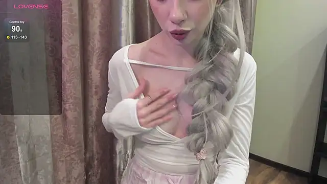 Snapshot of Tune_Godness chatting on March 1, 2025, 8:21 pm Tune Godness online show from March 1, 2025, 8:21 pm