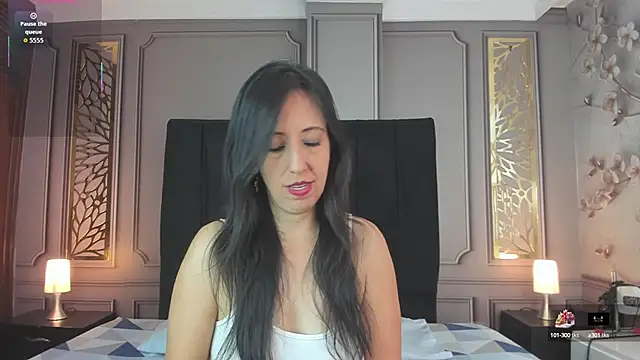 Bonnie  milf online show from October 7, 2025, 12:02 pm