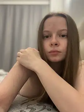 wrenlie online show from November 17, 2025, 7:30 pm