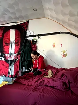 Snapshot of rayyymack chatting on September 9, 2025, 12:37 pm rayyymack online show from September 9, 2025, 12:37 pm