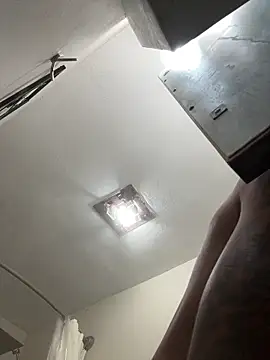 Snapshot of rayyymack chatting on October 20, 2025, 9:37 pm rayyymack online show from October 20, 2025, 9:37 pm