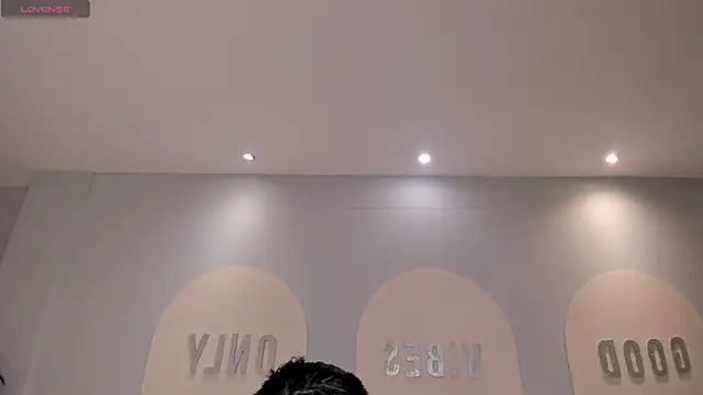 ValeriaRiveraX online show from February 19, 2025, 10:23 am