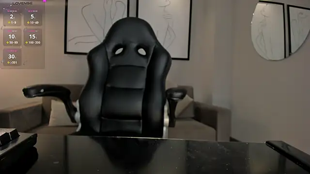 Snapshot of KatieStonne chatting on January 15, 2025, 6:22 am KatieStonne online show from January 15, 2025, 6:22 am