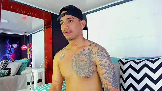 Damian09  online show from January 3, 2025, 1:48 am