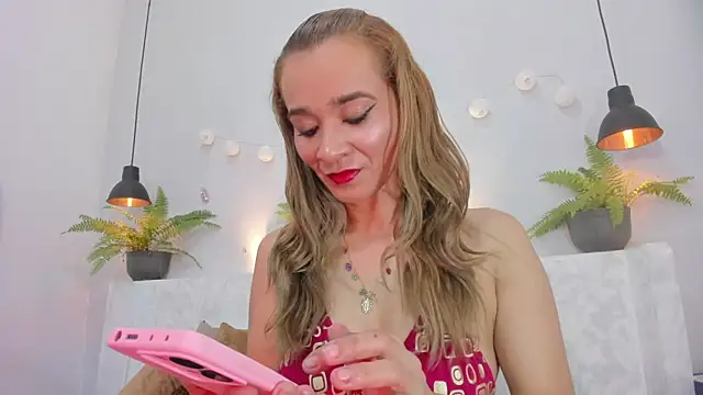 Snapshot of penelope_handaos chatting on March 2, 2025, 5:36 pm penelope handaos online show from March 2, 2025, 5:36 pm