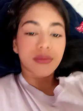 Snapshot of azzahara069 chatting on December 15, 2024, 9:09 pm azzahara069 online show from December 15, 2024, 9:09 pm