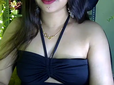 akshara thakur9 online show from February 7, 2025, 7:49 pm