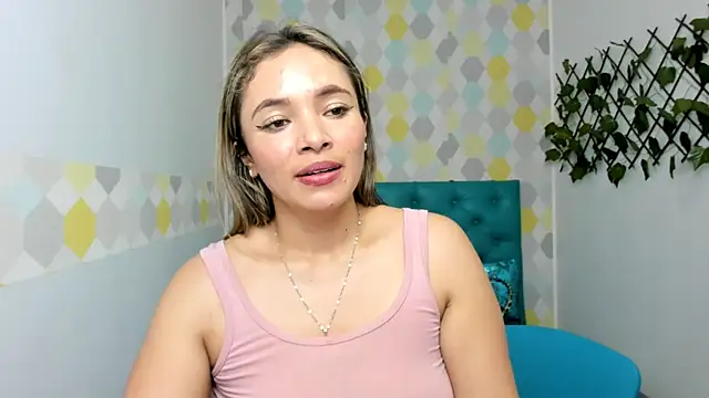 ArielleJones online show from January 12, 2025, 5:44 pm