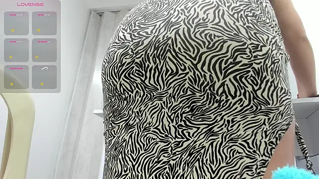 ArielleJones online show from January 22, 2025, 11:56 am