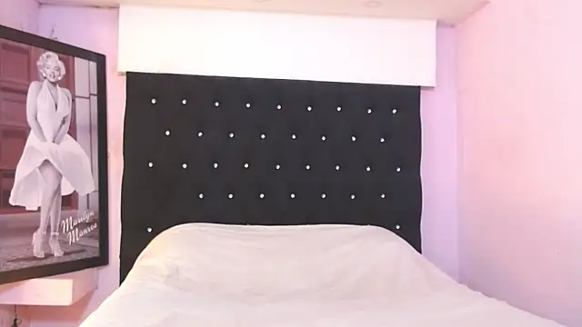 kittybonxx online show from January 10, 2026, 3:47 pm