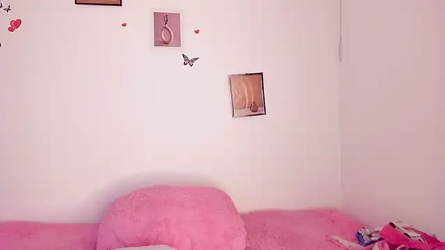 Snapshot of Kendy_Wilkinson chatting on March 18, 2025, 11:42 pm Kendy Wilkinson online show from March 18, 2025, 11:42 pm