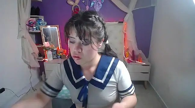 Snapshot of Ingrid_Casas chatting on February 1, 2025, 1:23 am Ingrid Casas online show from February 1, 2025, 1:23 am