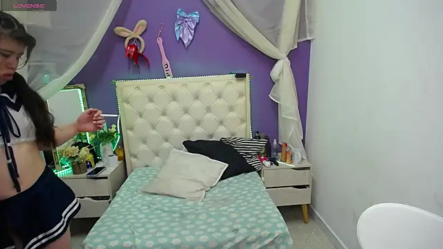 Snapshot of Ingrid_Casas chatting on February 7, 2025, 7:49 pm Ingrid Casas online show from February 7, 2025, 7:49 pm