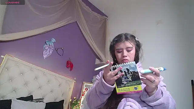 Snapshot of Ingrid_Casas chatting on March 11, 2025, 3:48 am Ingrid Casas online show from March 11, 2025, 3:48 am