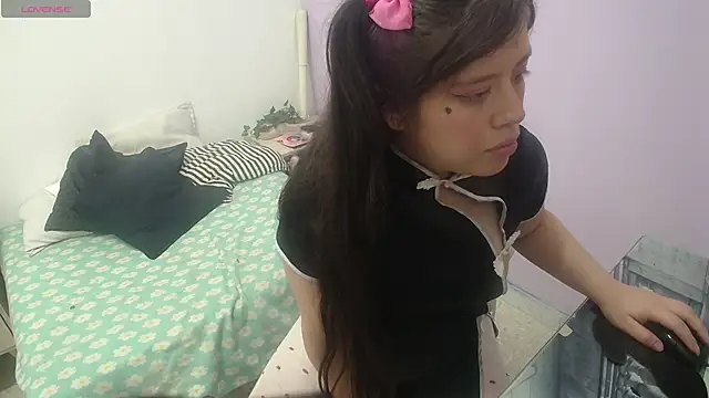 Snapshot of Ingrid_Casas chatting on October 25, 2025, 6:46 pm Ingrid Casas online show from October 25, 2025, 6:46 pm