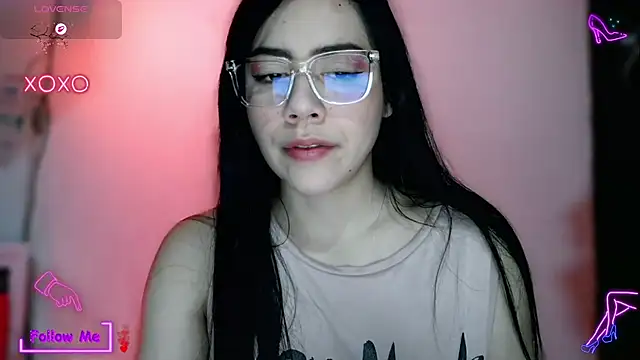 LauGrayJ online show from October 12, 2025, 10:31 pm