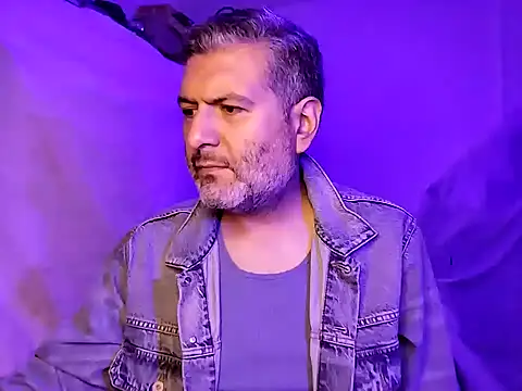 Snapshot of BushBator chatting on January 23, 2025, 7:00 am BushBator online show from January 23, 2025, 7:00 am