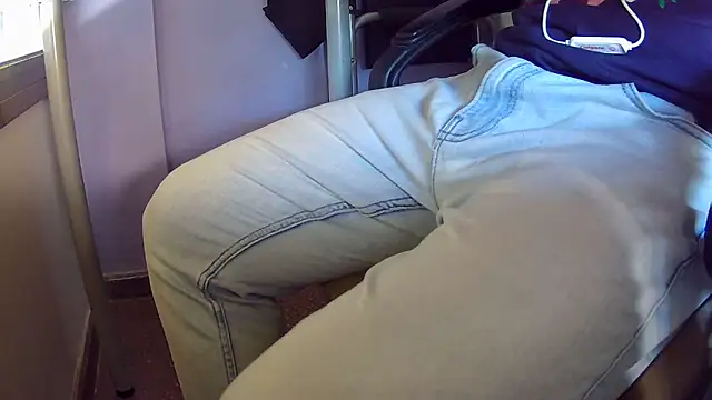 Snapshot of vladimirput4 chatting on February 7, 2025, 10:29 am vladimirput4 online show from February 7, 2025, 10:29 am