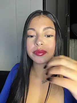 Dulce-diosa online show from March 4, 2026, 1:33 am