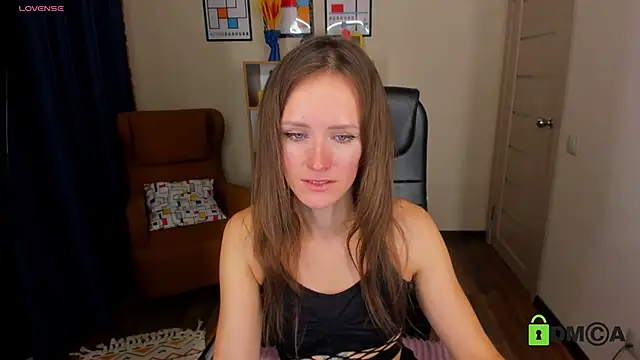 Snapshot of FrancescaCollins chatting on December 10, 2024, 11:00 am FrancescaCollins online show from December 10, 2024, 11:00 am