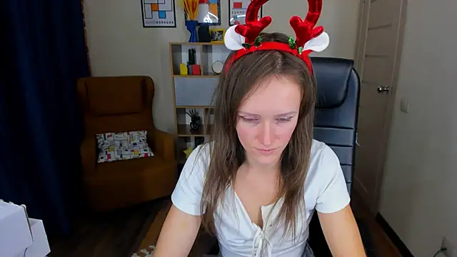 Snapshot of FrancescaCollins chatting on December 16, 2024, 1:54 pm FrancescaCollins online show from December 16, 2024, 1:54 pm