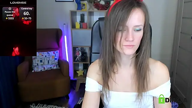 Snapshot of FrancescaCollins chatting on December 31, 2024, 10:58 am FrancescaCollins online show from December 31, 2024, 10:58 am