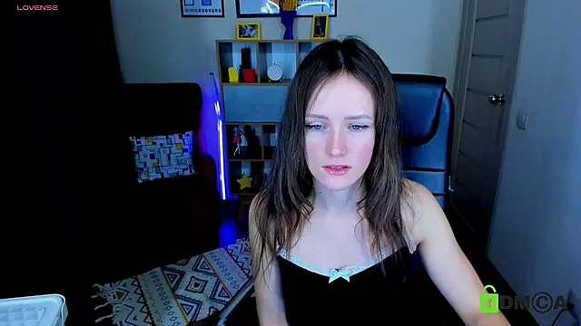 Snapshot of FrancescaCollins chatting on January 28, 2025, 7:32 am FrancescaCollins online show from January 28, 2025, 7:32 am